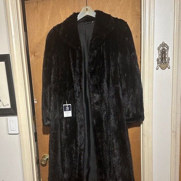 Luxurious authentic mink Fur Coat